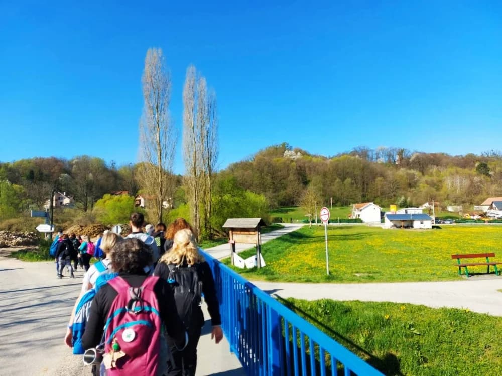 Požeški planinari tragom povijesti: HPD „Sokolovac“ pohodio Hrastovičku goru