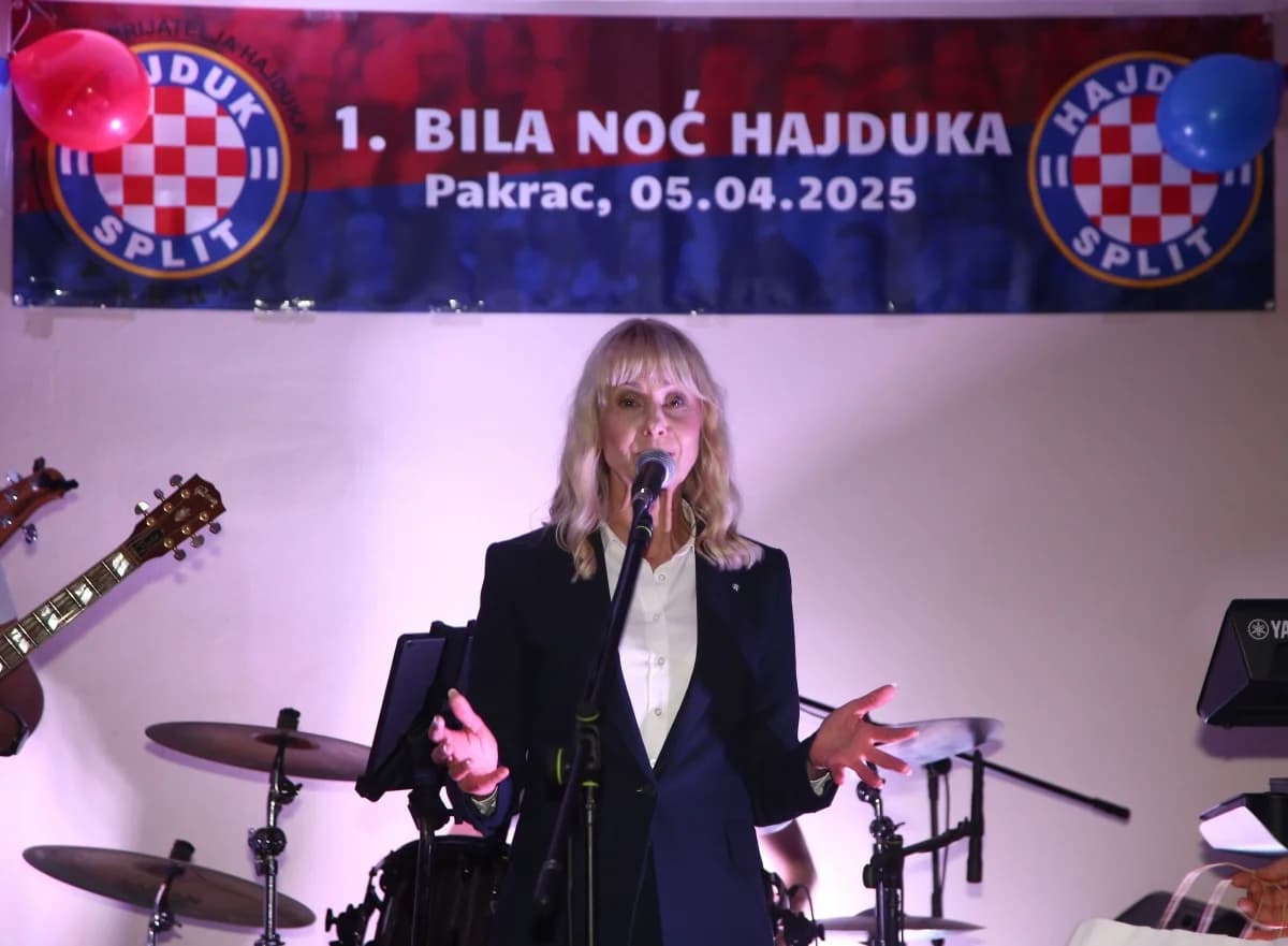 FOTO: Hajdučka raspjevana emocija okrunila prvu Bilu noć u Pakracu