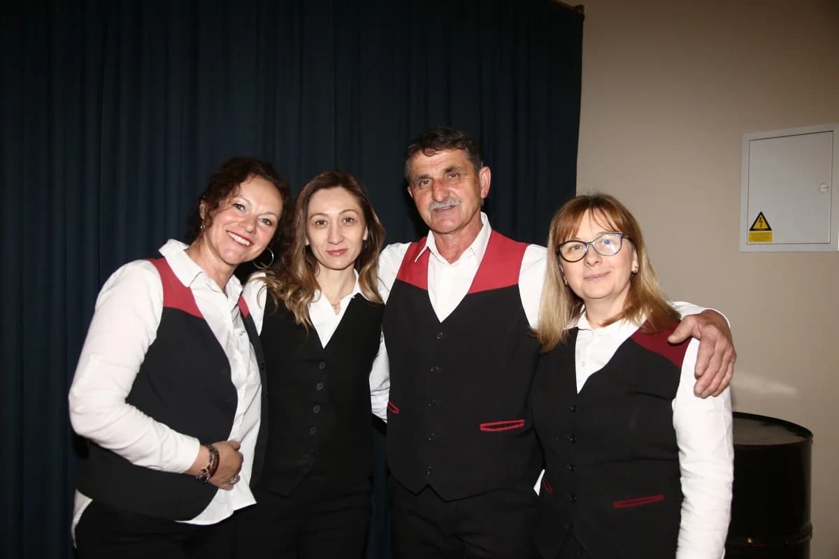 FOTO: Hajdučka raspjevana emocija okrunila prvu Bilu noć u Pakracu