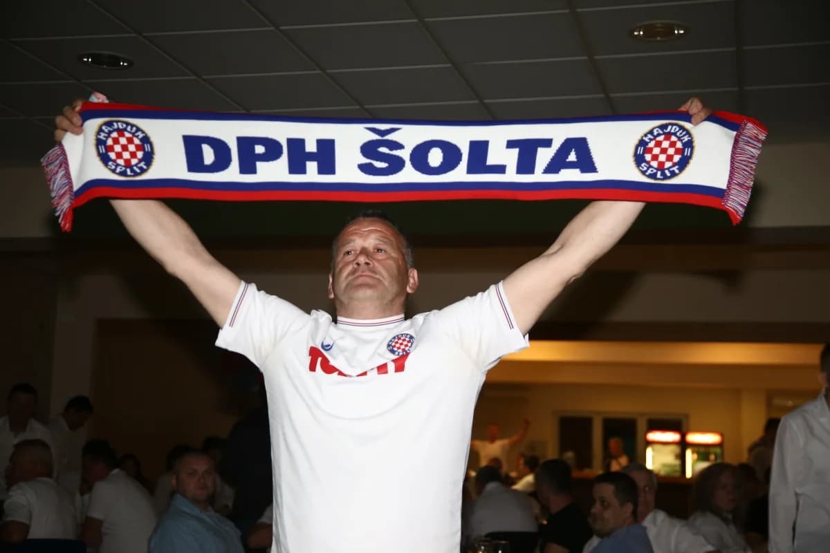 FOTO: Hajdučka raspjevana emocija okrunila prvu Bilu noć u Pakracu