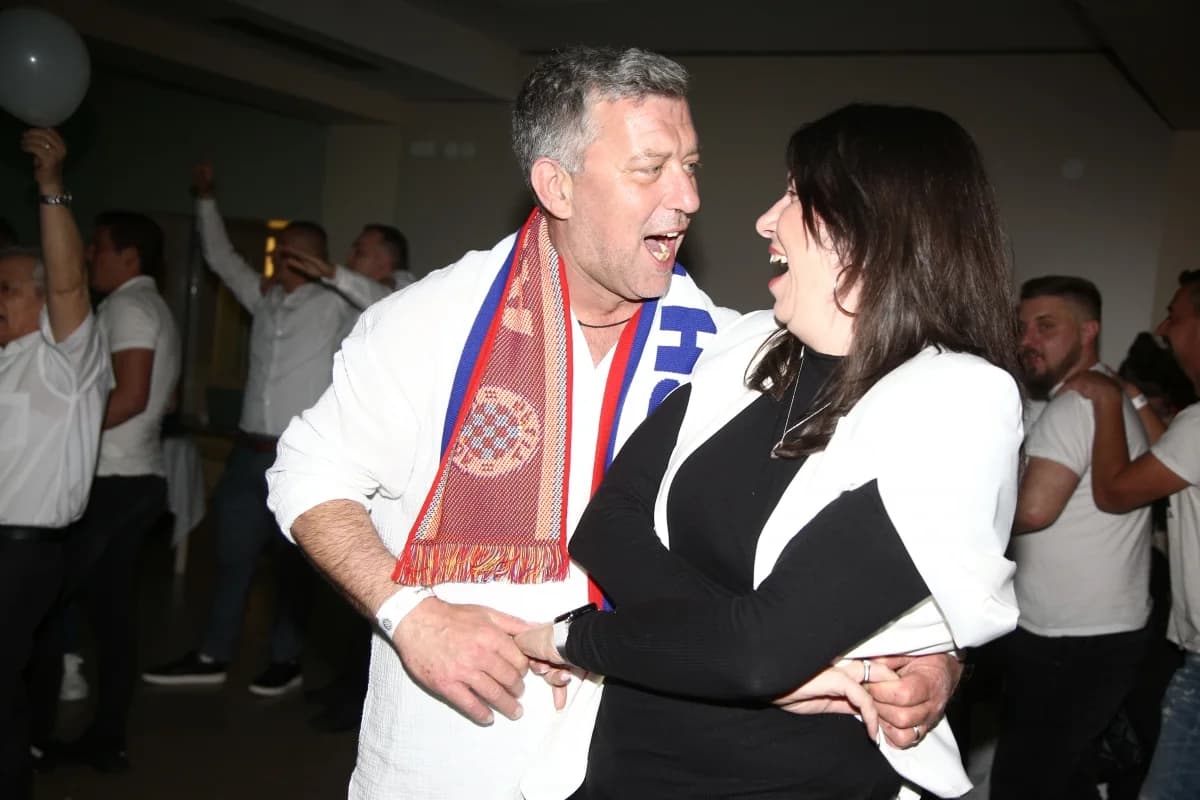 FOTO: Hajdučka raspjevana emocija okrunila prvu Bilu noć u Pakracu
