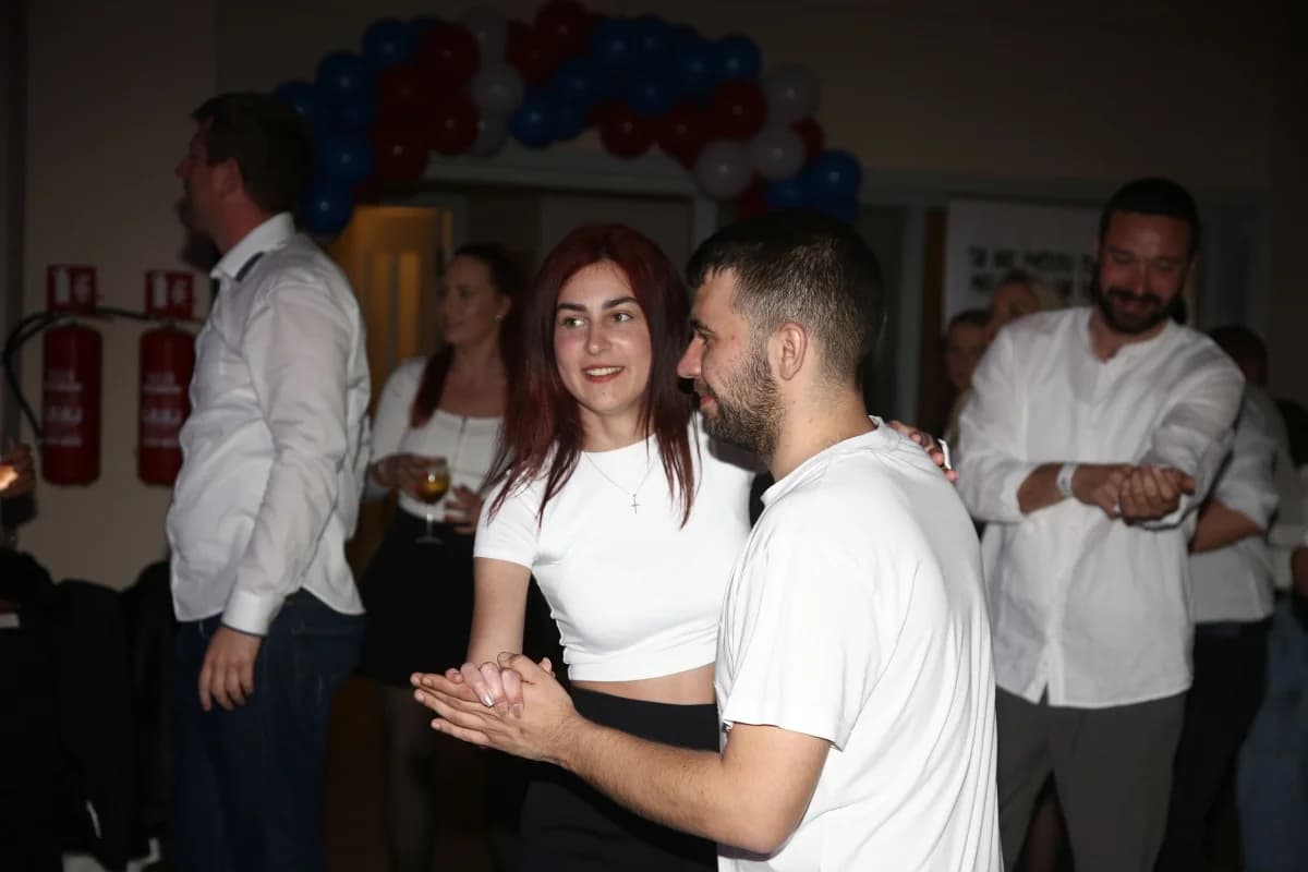 FOTO: Hajdučka raspjevana emocija okrunila prvu Bilu noć u Pakracu