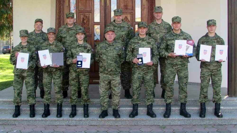 45. naraštaj ročnika završio dragovoljno vojno osposobljavanje u Požegi