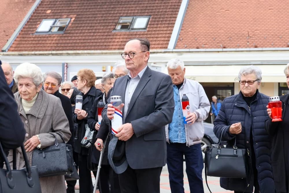 Roditelji poginulih hrvatskih branitelja uoči Uskrsa: „Ovo vrijeme za nas je jako teško“