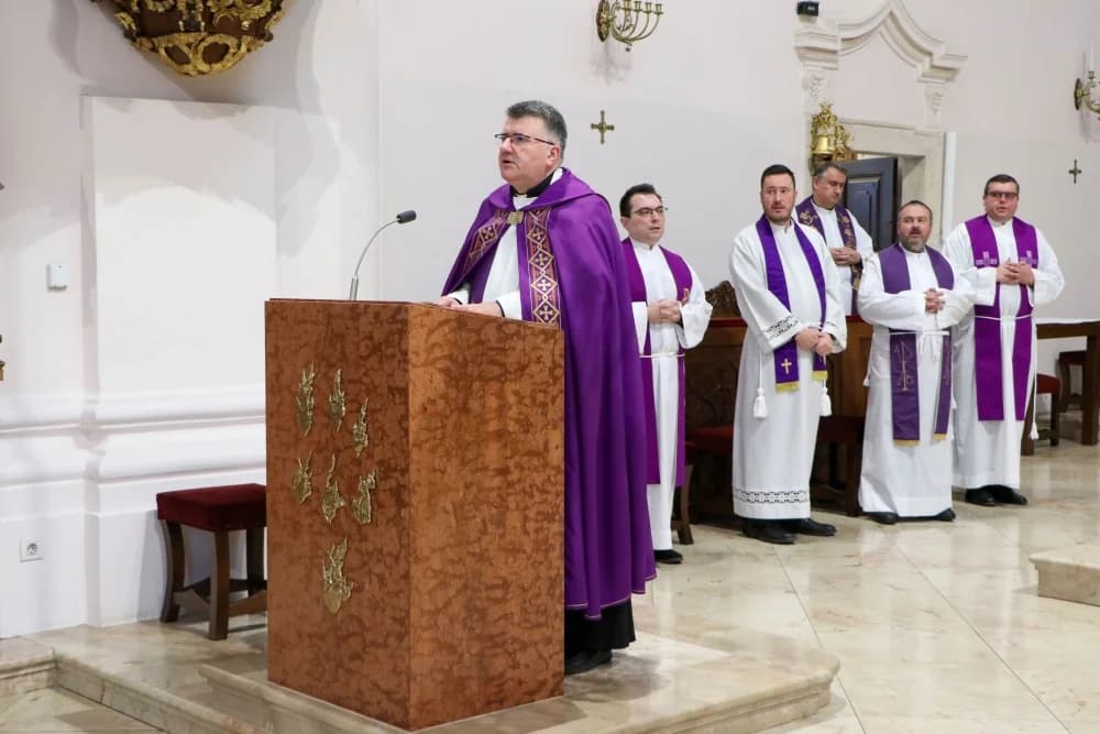 Hodočašće vjernika Pakračkog dekanata u požešku Katedralu i crkvu sv. Lovre