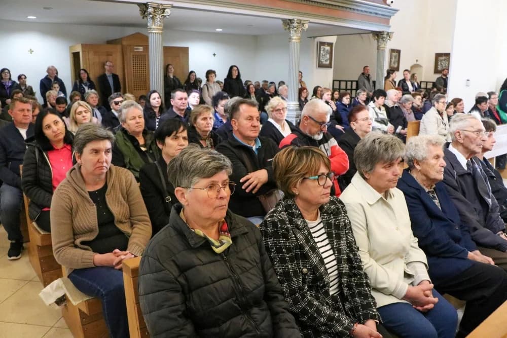 Hodočašće vjernika Pakračkog dekanata u požešku Katedralu i crkvu sv. Lovre