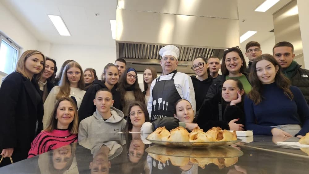 Ekonomska škola Požega ugostila učenike iz Grčke u sklopu Erasmus+ mobilnosti ’EmpowerED in Thouria’ i eTwinning projekta ’Global Chatmates’
