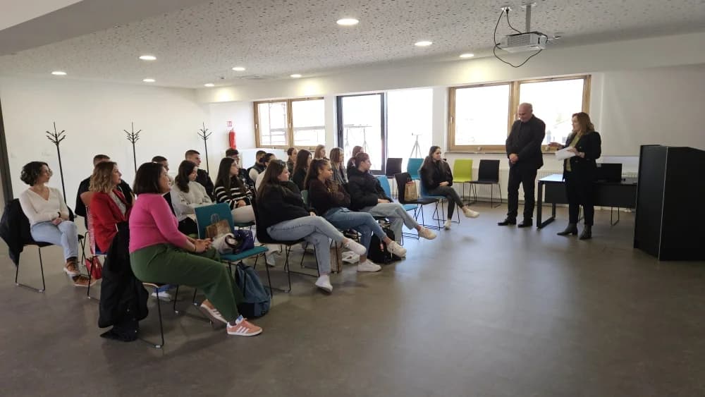 Ekonomska škola Požega ugostila učenike iz Grčke u sklopu Erasmus+ mobilnosti ’EmpowerED in Thouria’ i eTwinning projekta ’Global Chatmates’