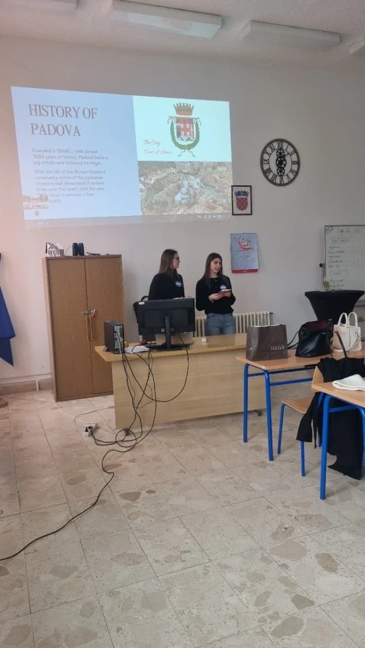 Učenice i nastavnice iz Italije u mobilnosti u Obrtničkoj školi