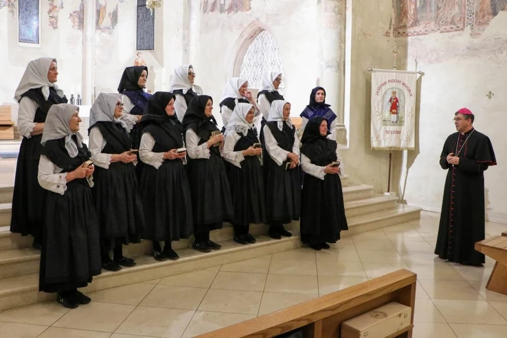 Molitveno-glazbena večer korizmenih napjeva u crkvi sv. Lovre u Požegi
