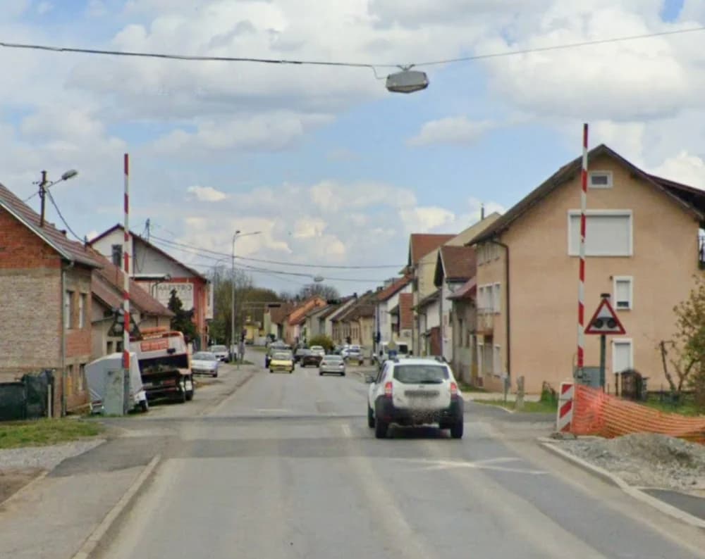 Zbog hitne sanacije zatvara se željezničko-cestovni prijelaz u Zrinskoj ulici
