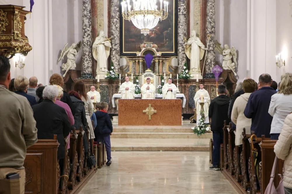 Misa večere Gospodnje u Požegi