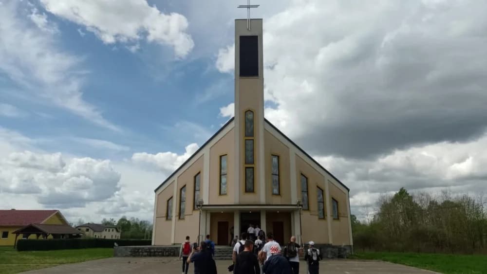 Kutjevački planinari na križnom putu