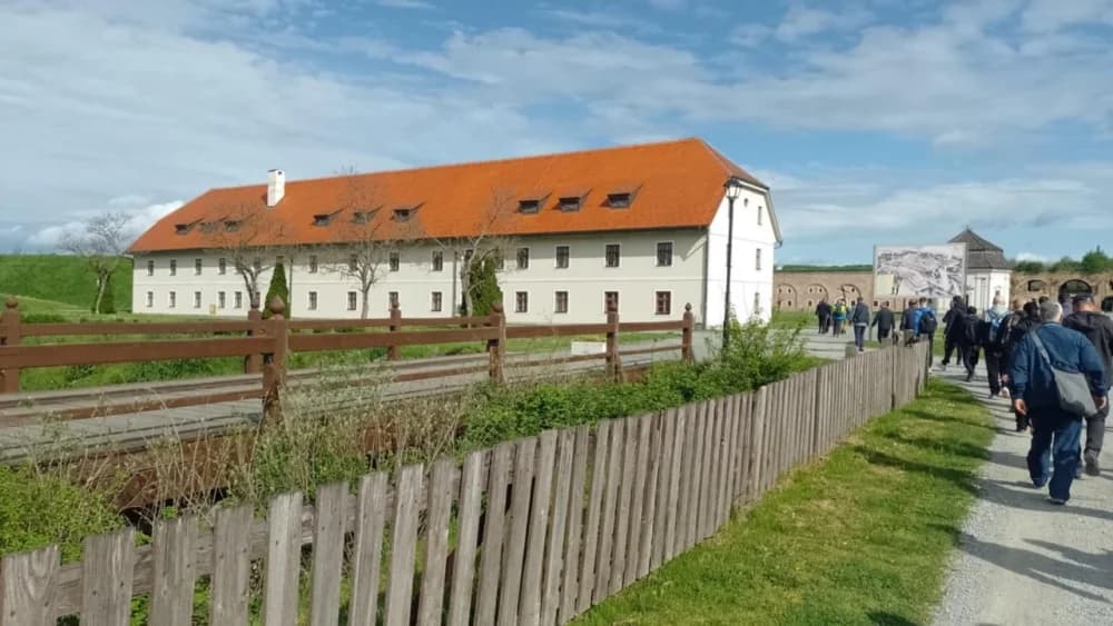Kutjevački planinari na križnom putu