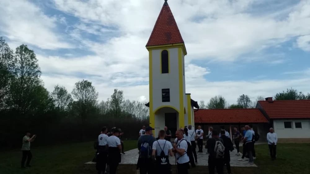 Kutjevački planinari na križnom putu