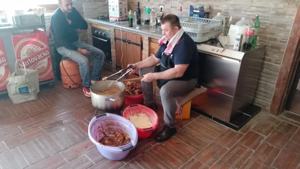 Kutjevački planinari na križnom putu