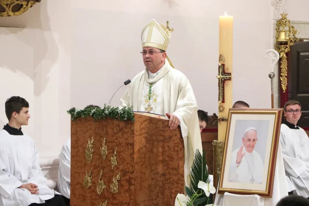 Misa zadušnica za preminulog papu Franju u Požegi