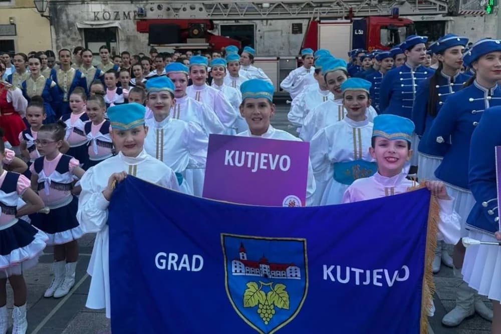 Mažoretkinje Grada Kutjeva ponosno nastupile na Državnom prvenstvu u Makarskoj!