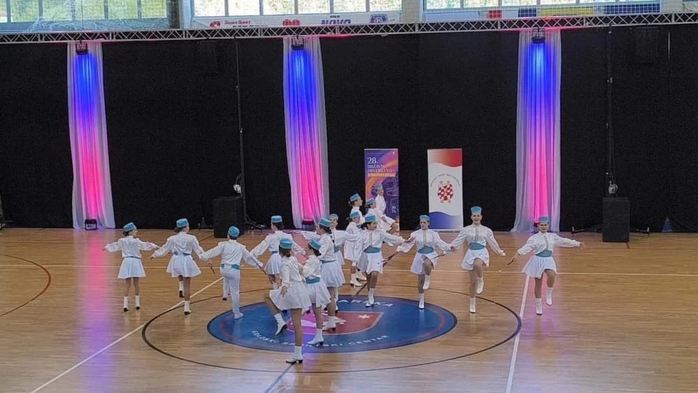 Mažoretkinje Grada Kutjeva ponosno nastupile na Državnom prvenstvu u Makarskoj!