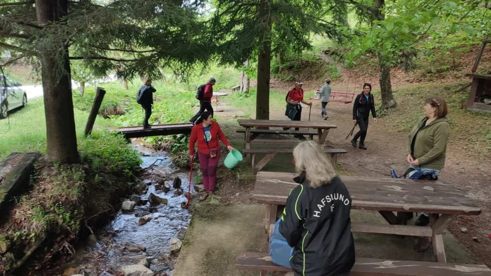 Sunce, osmijesi i planinarski duh na ’Mladom Uskrsu na Trišnjici’