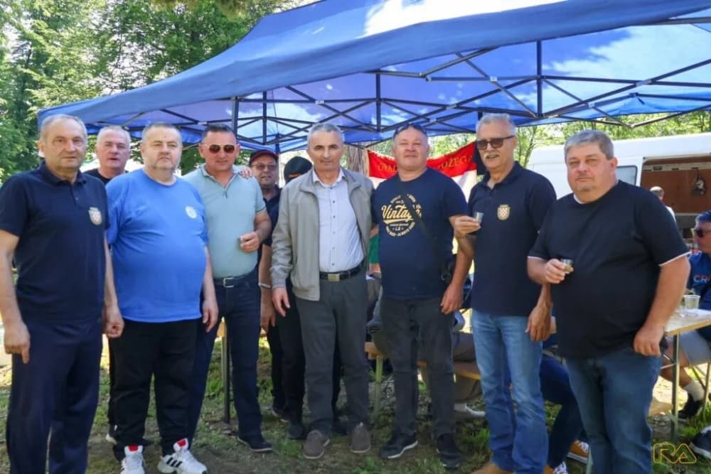Požega proslavila Praznik rada uz Požeški kotlić i obiteljsku biciklijadu