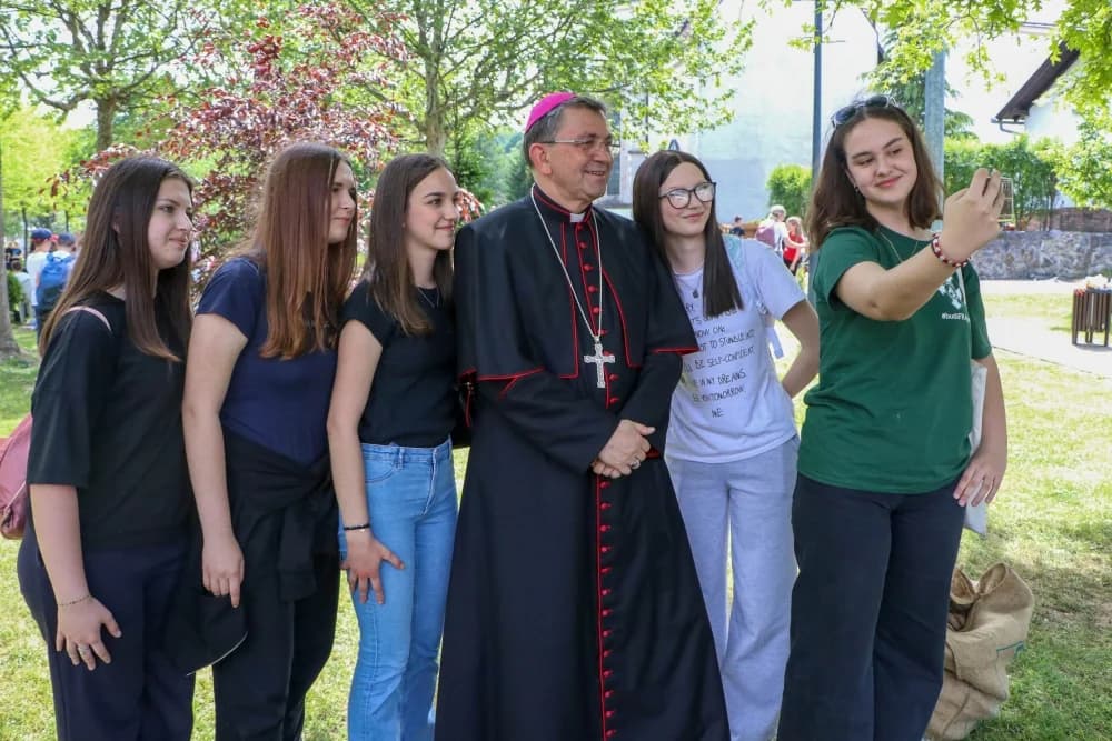 Učenici osnovnih škola hodočastili Gospi Voćinskoj