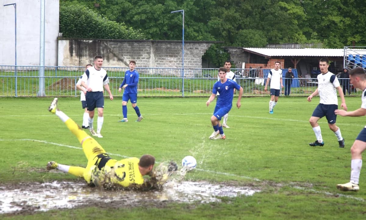 FOTO: Slavonija rutinski svladala Lipik 1925 za polufinale Kupa