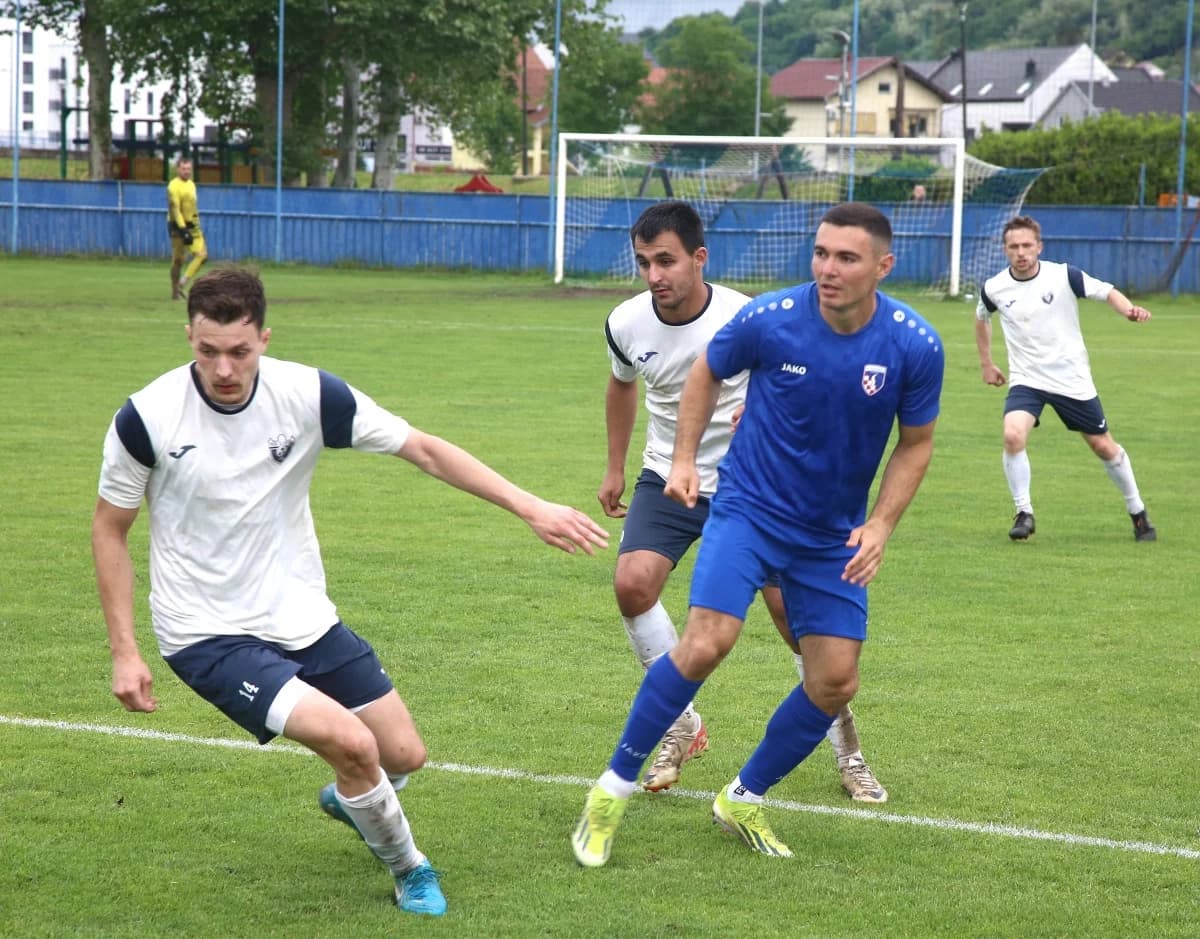 FOTO: Slavonija rutinski svladala Lipik 1925 za polufinale Kupa