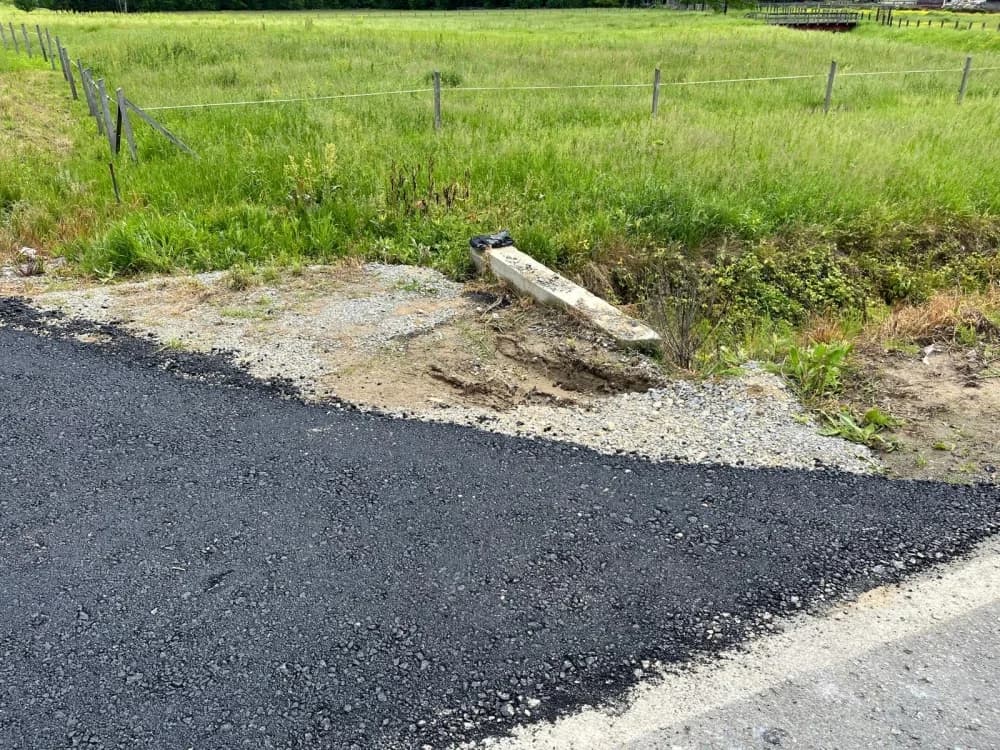 FOTO: Radovi na veliko - Asfaltne baze okupirale Frkljevce i Kadanovce