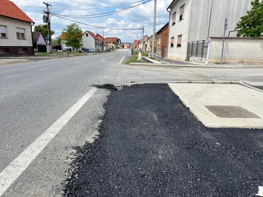 FOTO: Radovi na veliko - Asfaltne baze okupirale Frkljevce i Kadanovce