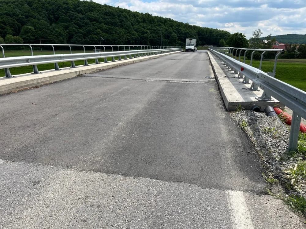 FOTO: Radovi na veliko - Asfaltne baze okupirale Frkljevce i Kadanovce