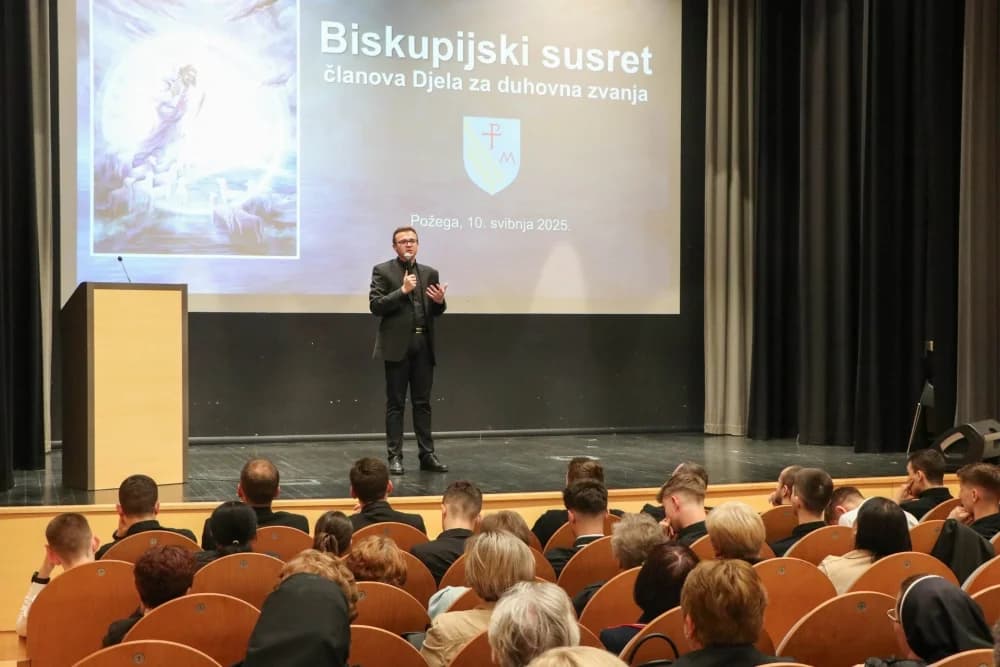 Biskupijski susret članova Djela za duhovna zvanja u Požegi