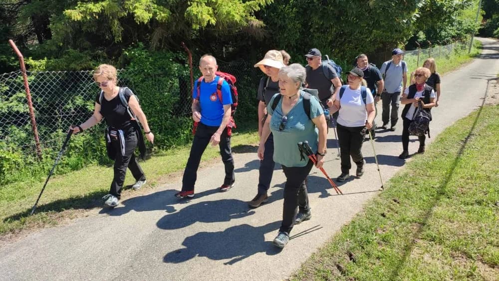 Požeški planinari i Alumni FTRR oduševljeni ljepotama Rupnice i Arboretuma Lisičine