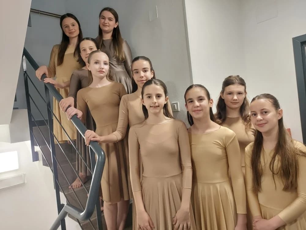 Plesačice Umjetničke organizacije Plesna radionica Ilijane Lončar na Danima plesa u Samoboru