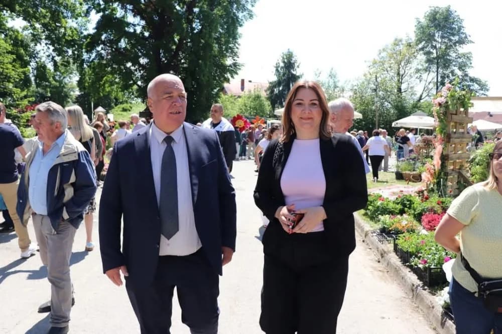 Lipik u cvjetnom ruhu: Trinaesti Sajam cvijeća i ukrasnog bilja okupio brojne posjetitelje