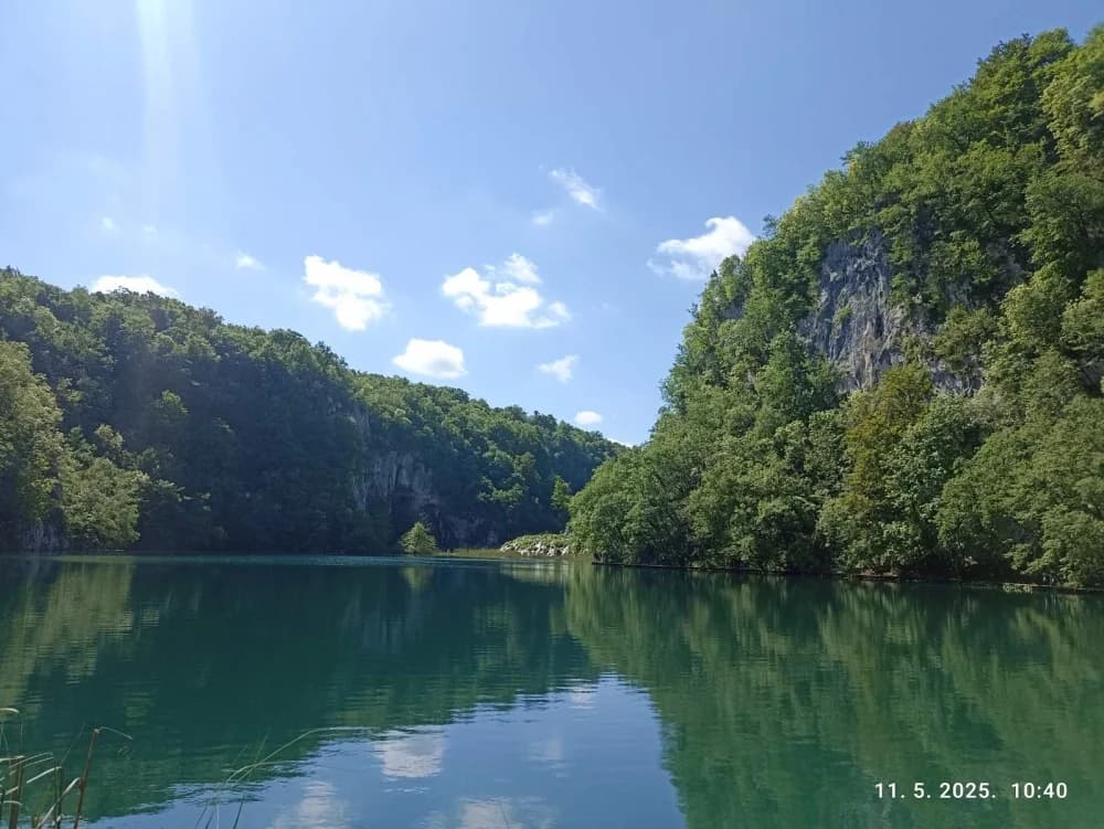 Planinarski izlet članova HPD Sokolovca: Poučan i inspirativan pohod kroz Plitvička jezera