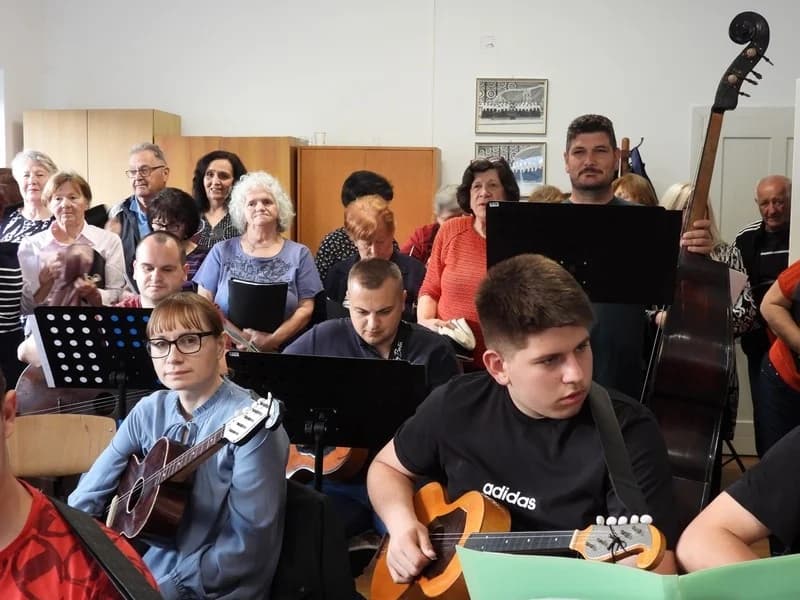 Koncert Požeškog tamburaškog orkestra “Tambura me budi”