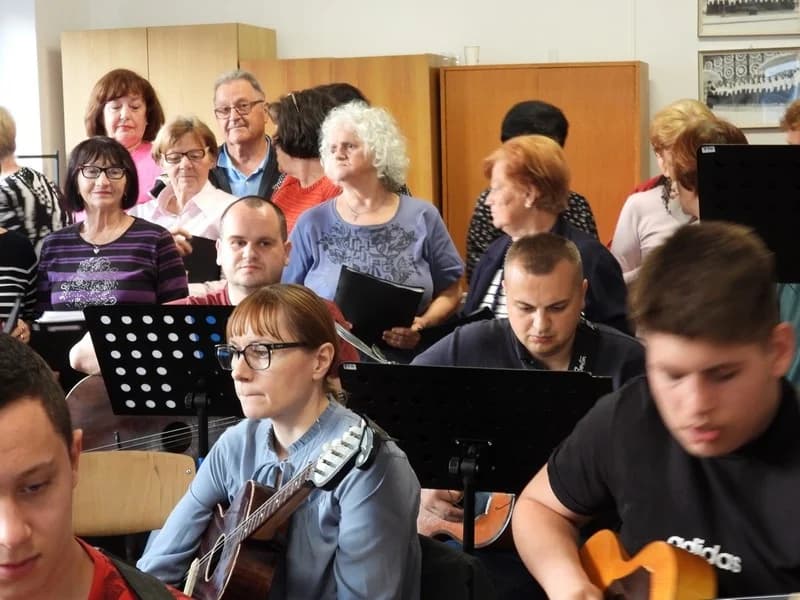 Koncert Požeškog tamburaškog orkestra “Tambura me budi”