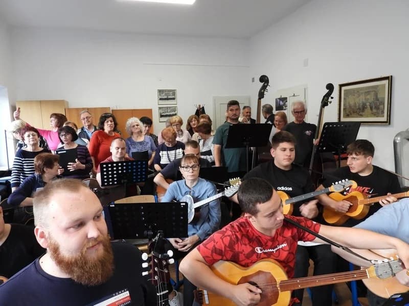 Koncert Požeškog tamburaškog orkestra “Tambura me budi”