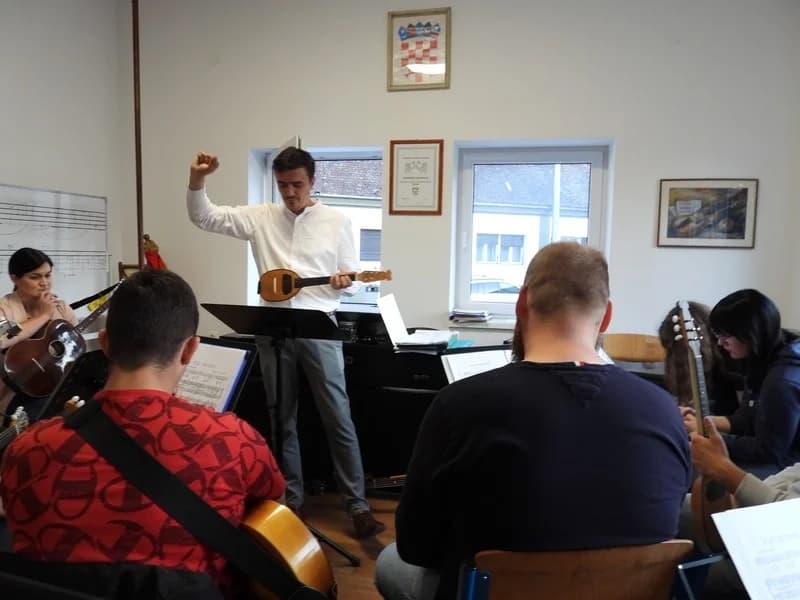 Koncert Požeškog tamburaškog orkestra “Tambura me budi”