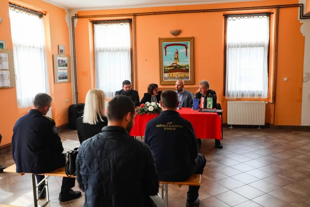 Pleternički vatrogasci dobivaju novi dom: „Najvažnije kod vatrogasaca je činjenje dobra i pomaganje drugima“