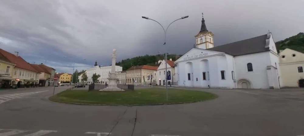 Danas pretežno oblačno s kišom