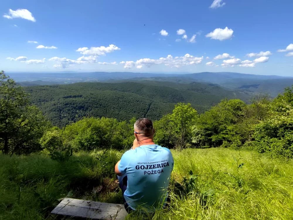 Izlet na vrh Papuka - HPD Gojzerica Požega - nedjelja 25.05.2025.