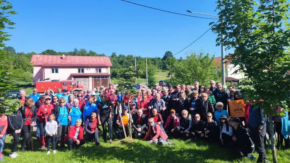 Čarolija Sovskog jezera okupila planinare, pjesnike i slikare u nezaboravnom susretu