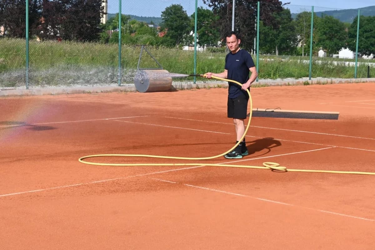 Započela sezona tenisa u Lipiku: Prvi tjedni besplatni za sve zainteresirane!