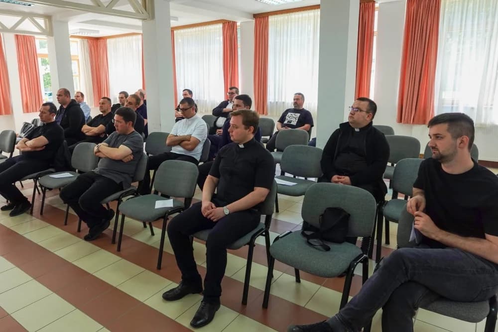 Završni susret trajne formacije mladih svećenika i đakona Požeške biskupije