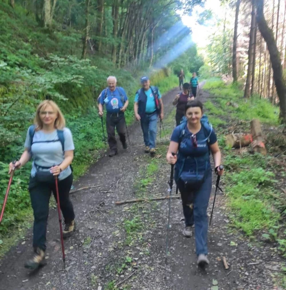 Planinarke i planinari HPD Sokolovca hodali su neoznačenim putovima Papuka u društvu raznovrsne divljači!