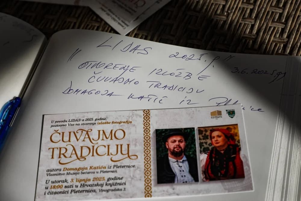 Čuvari baštine pred objektivom: Otvorena izložba „Čuvajmo tradiciju“