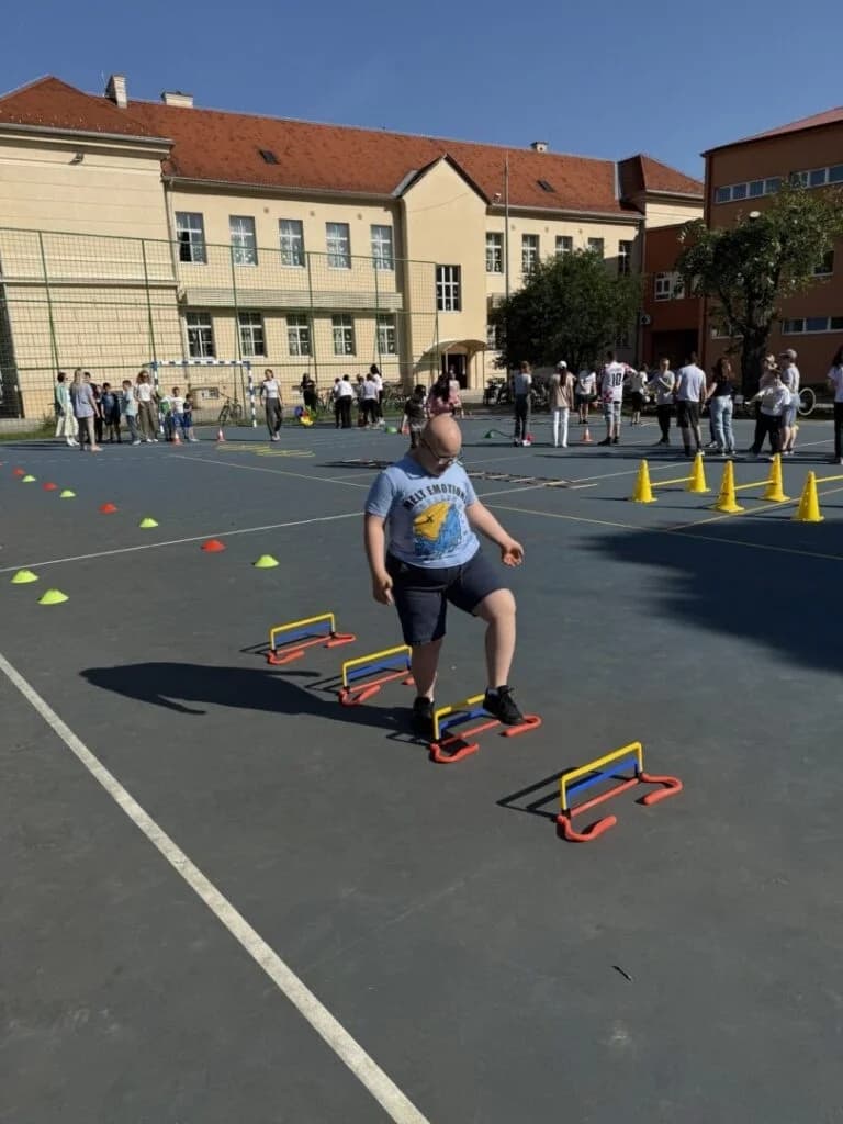 U OŠ Julija Kempfa danas je održan Sportski dan za učenike s teškoćama