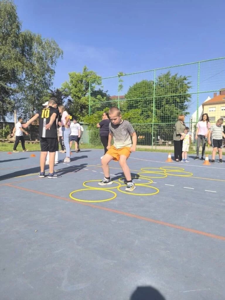 U OŠ Julija Kempfa danas je održan Sportski dan za učenike s teškoćama
